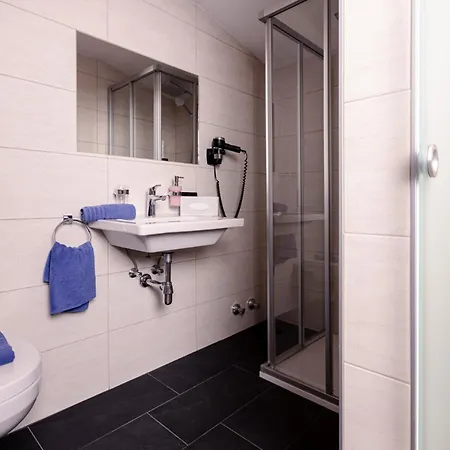 Aigner *** بيت ريفي *