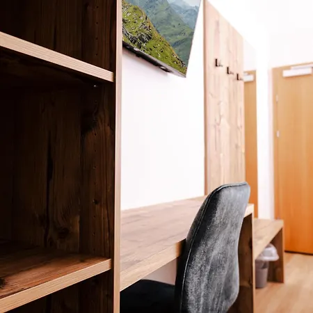 Aigner *** Inn Fuegen